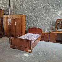 اغراض مستعملة • للبيع • غرف نوم