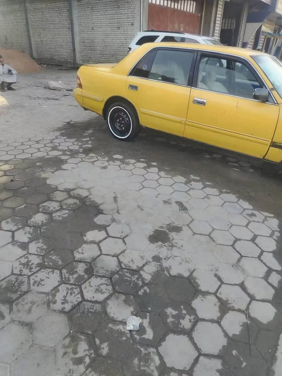 رقم احمر صلاح دين راعيه بل العباسيه وكاله مروس شعندك تعال خاص حداديه مكينه كير كهربائيه  كولشي شغل تلحضات بصيطه كصه جنطه مكانه كوفه اتصل ***********

نص مكتوب في الصور:
- CAMON 30 • 23mm f/1.8 1/25s ISO2359