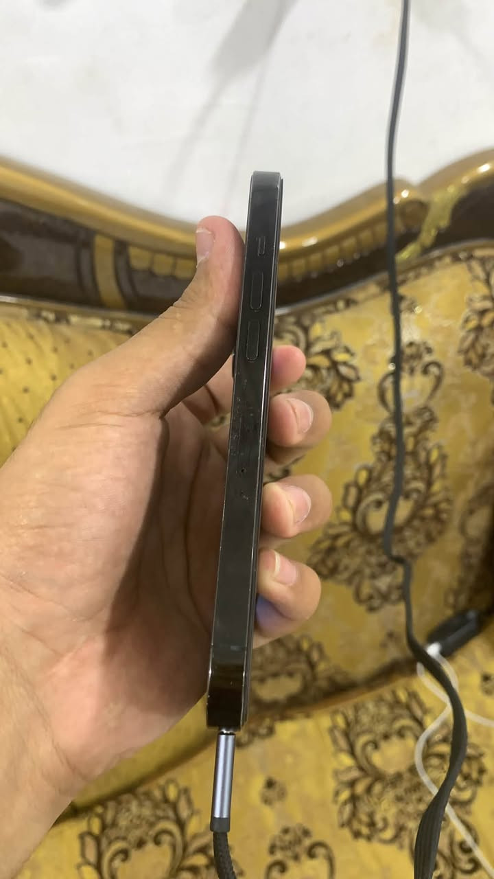 آيفون ١٤ برو • ١٢٨ • بطارية ١٠٠