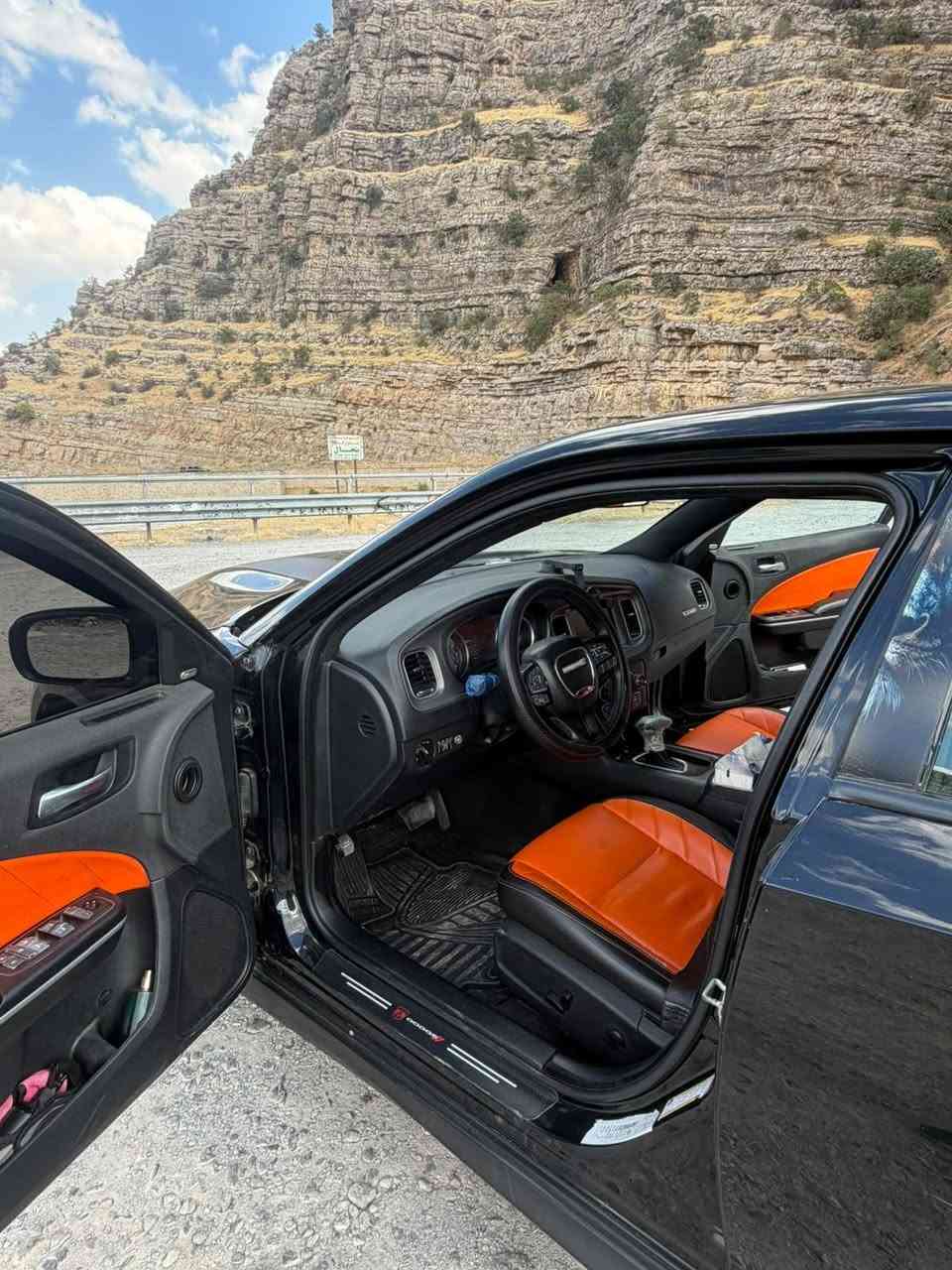 سلام عليكم / بيع او مراوس ب أقل محتاج فرق
جارجر  sxt مديل 2023 أصل رقم اربيل ب اسمي قبل سبوع حولتهه هزه و سنويه جديدة 
السياره جاهزه ما بيهه كل نقص وترايك بلي يعجبك 
بيهه ٦ قطع صبغ بدون شاصي فقد فخذه السايق بيهه تعمير 
مكاني كربلاء السعر ١٨٠ 
***********
