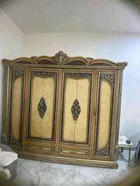 كنتور ٥ابواب نضيف جدا حاليا مفصخه سعره ١٣٥مكاني ديوانيه تقيه الثالثه