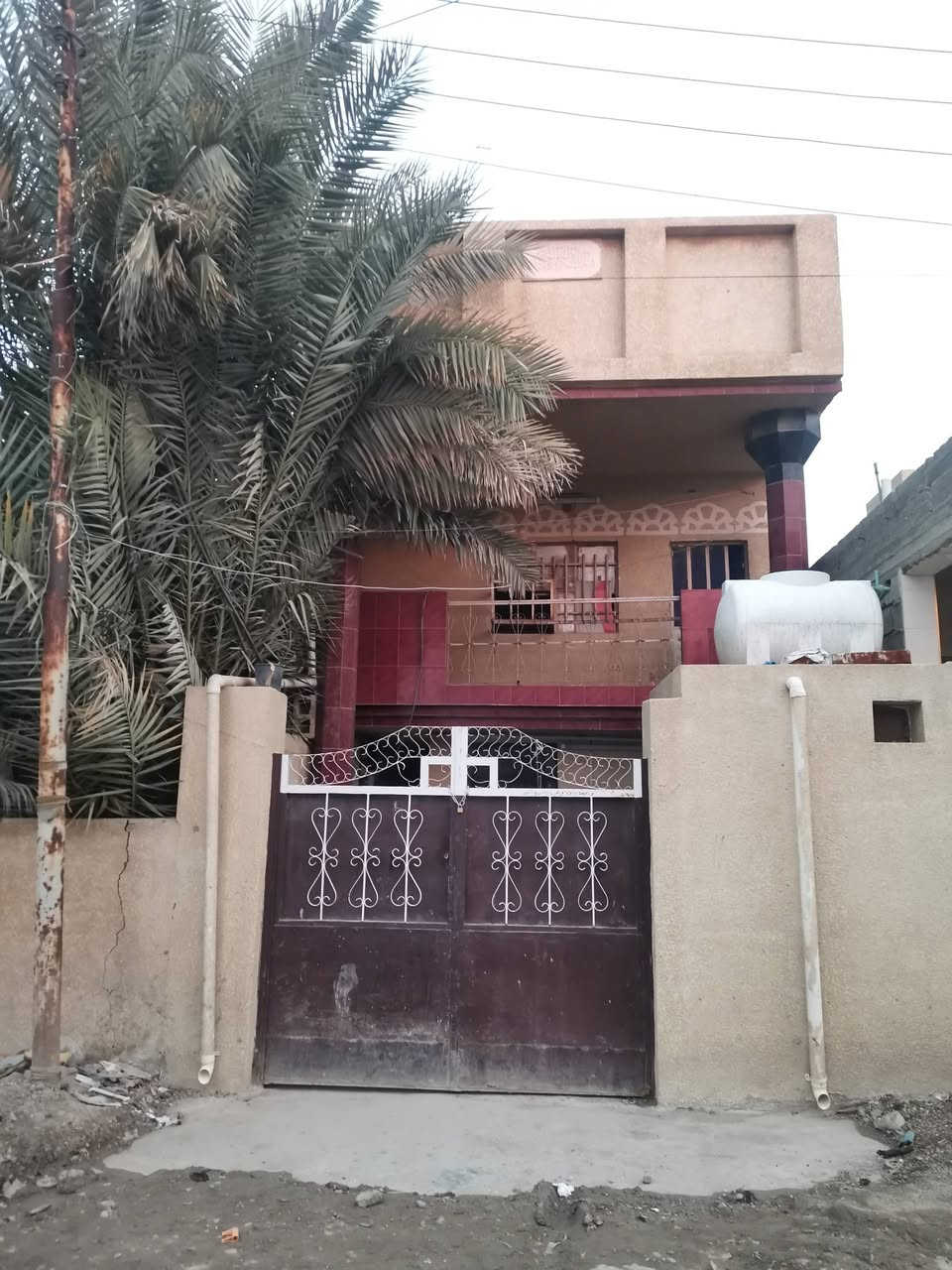 السلام عليكم.. مشتمل للايجار ١٠٠م طابقين.. كون عائلة واحدة.. ٢٠٠ الف
للاستفسار
***********
