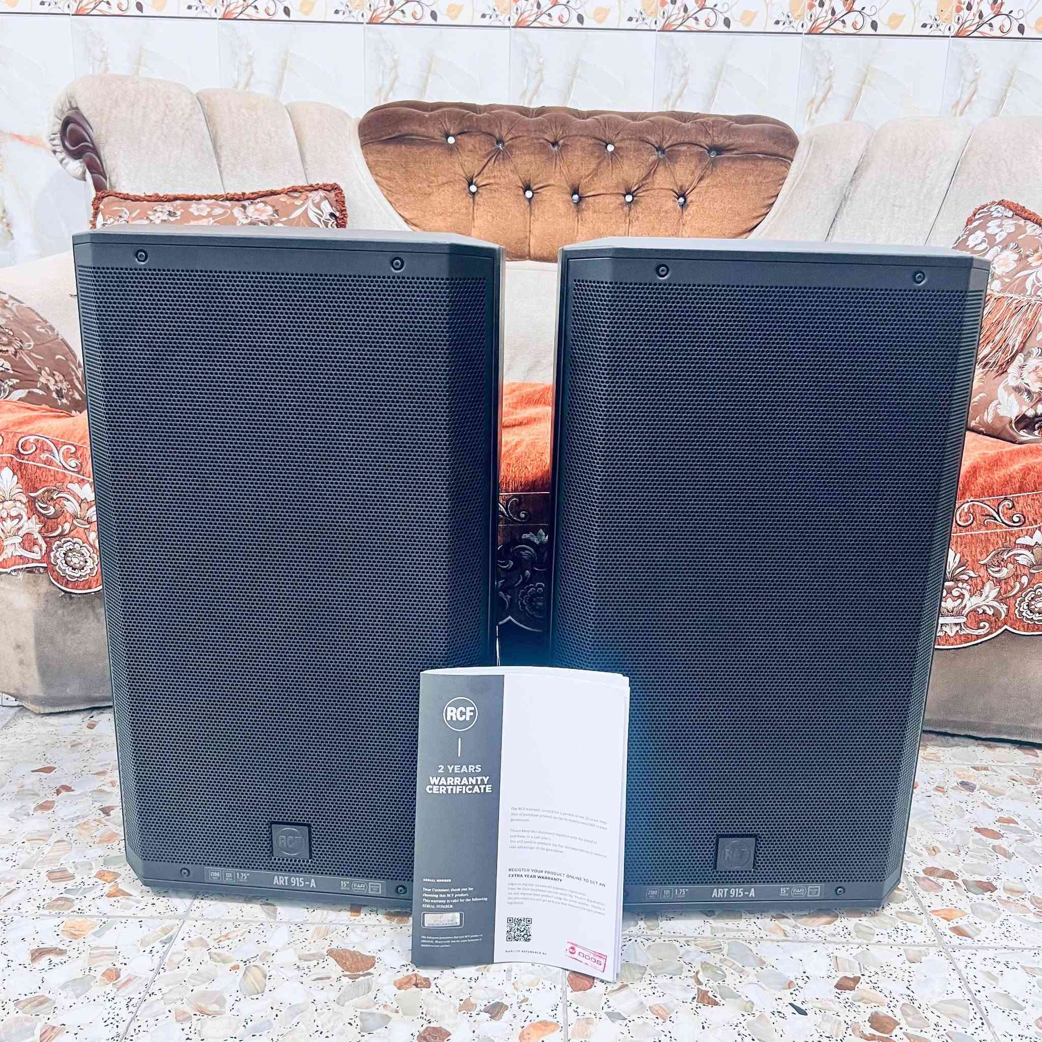 السلام عليكم اخوان
زوج سماعات 915 RCF كهربائي ايطالي اصلي
زوج 715 RCF كهربائي امتياز ممتازة جدآ وكوالتي عالي
جهاز داينكورد الف اخرس امتياز
مع ستانات مستعملة 
للاستفسار ***********
