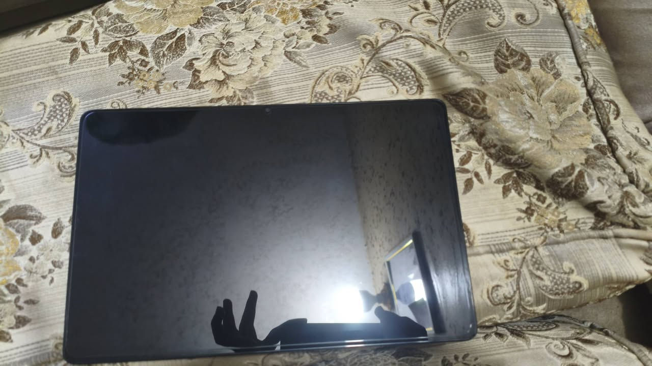 ايباد هونر x8aلللبيع مستعمل 3اشهر وبعده بل ضمان ملحقات كامله كلها السعر 275وبي مجال للتواصل :*********** واتساب
