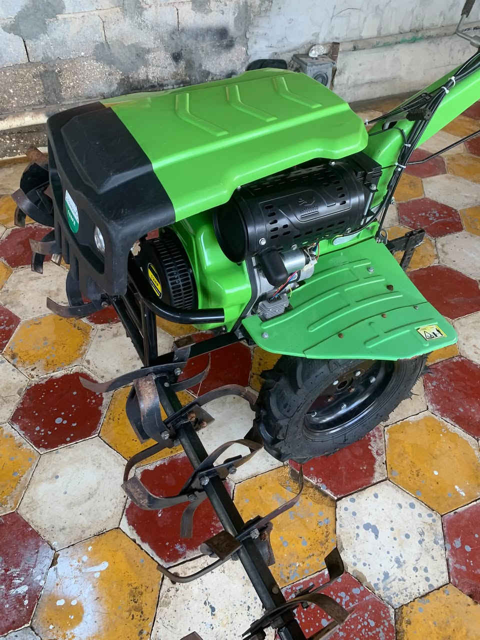 رفاس • ١٢ ونص حصان • باب اول