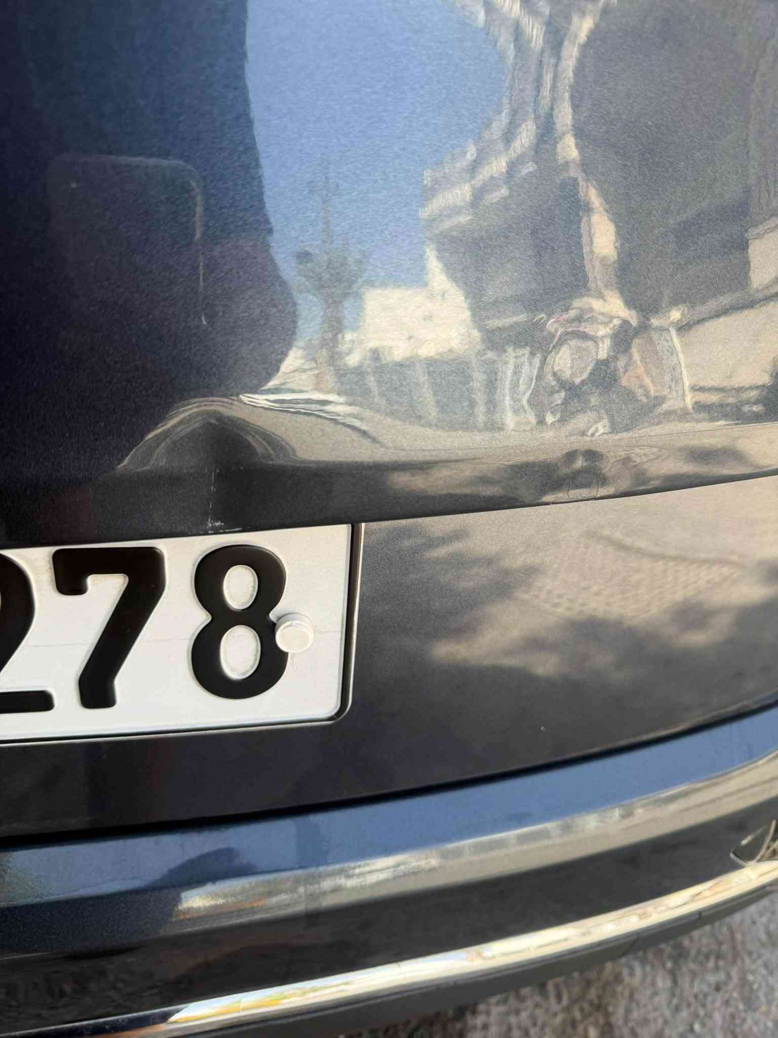 للبيع سبورتج وارد امريكي 2022
رقمها اربيل باسمي

السيارة نص فول بدون فتحة

صور الحادث مرفقة

رقمي ***********

نص مكتوب في الصور:
- PLC GROUP
- 36683502