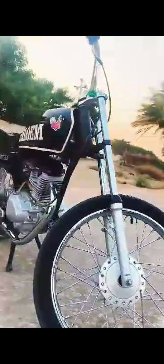 سلام عليكم  وين الدور جوه سوك دراجه شاصي شلامجه مكينه سيجي دراجه احله من ما بل فديو *********** حله سياحي سعر 425
