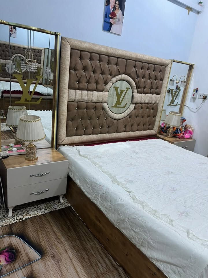 غرفة لبيع جديدة  ستفسار  علا رقم *********** بغداد
