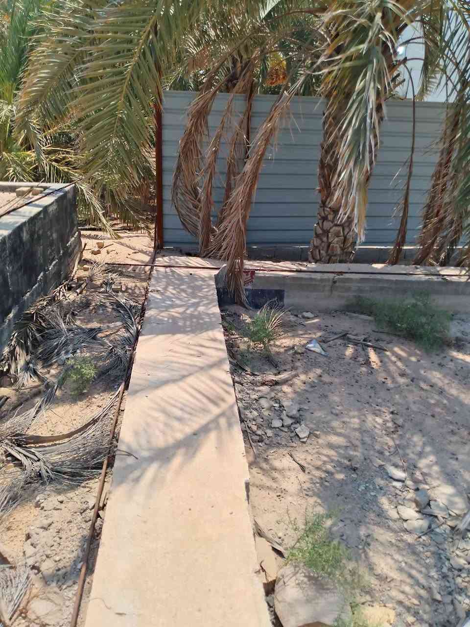 يا الله قطعه وقف سني اصولي مسجله باسمنا مساحه ٣٠٠متر واجهه ١٢نزال ٢٥ حمدان كوت الصلحي السعر ٥٠ بيها بتلو شارع تبليط ماي كهرباء كافة الخدمات للاستفسار خاص او واتساب *********** بيع مستعجل
