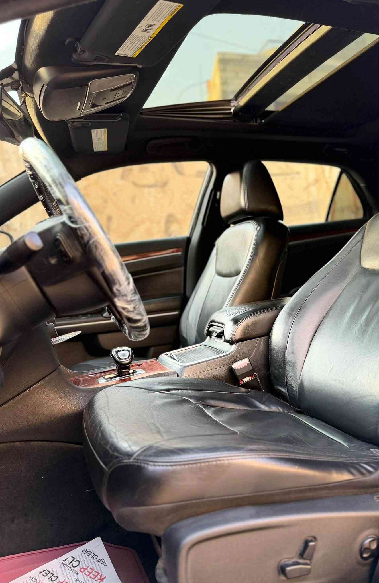 سلام عليكم اوباما 14 وارد كندي سياره جديده وجاهزه ع  اخر حبايه السياره ادوات فول مواصفات مكينه 3600 بيع او مراوس مكان سياره بصره***********
