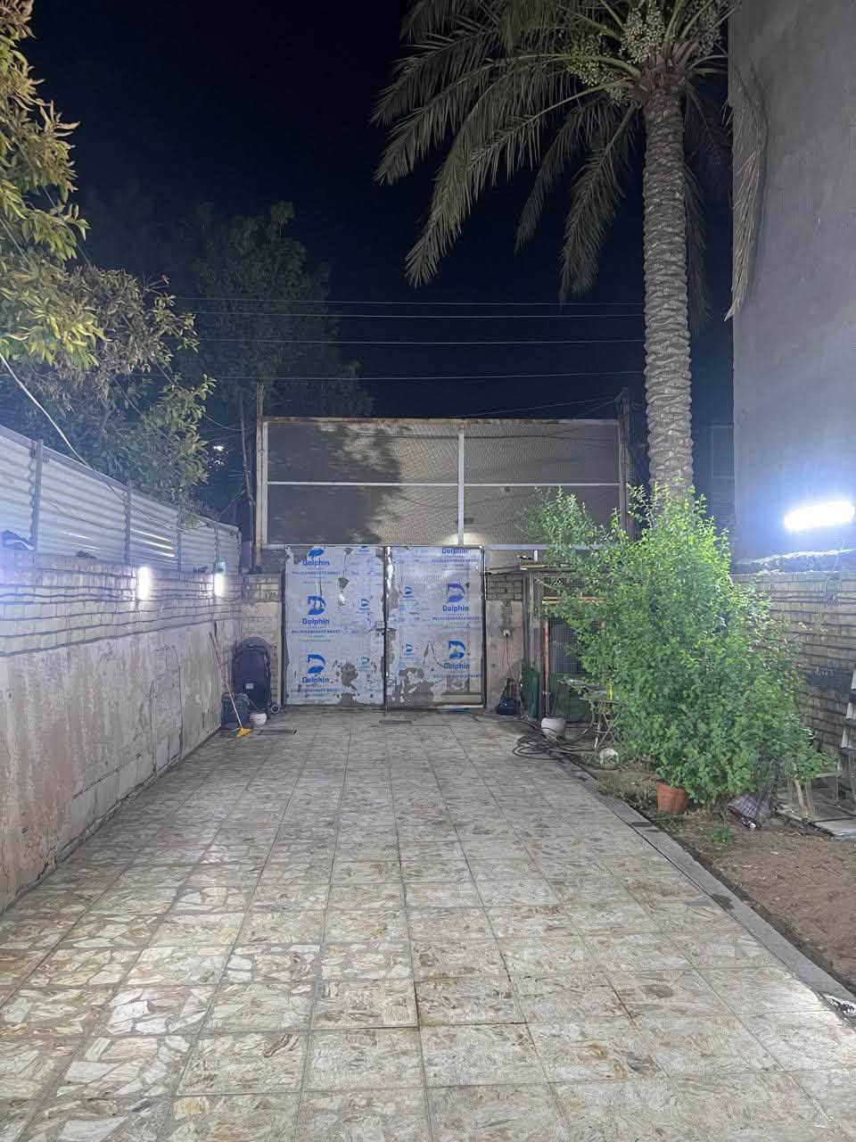 السلام عليكم بيت للبيع حساب كاع 
المساحه 6*30   180 متر 
شارع عريض هادئ 
الطابق الاول كراج جبير 
استقبال ومطبخ وغرفة نوم وخدمات 
الطابق الثاني غرفتين 
سطحين 
الموقع حي اور ال600 خلف نادي النفط 

سعر خاص بيع مستعجل 
***********
