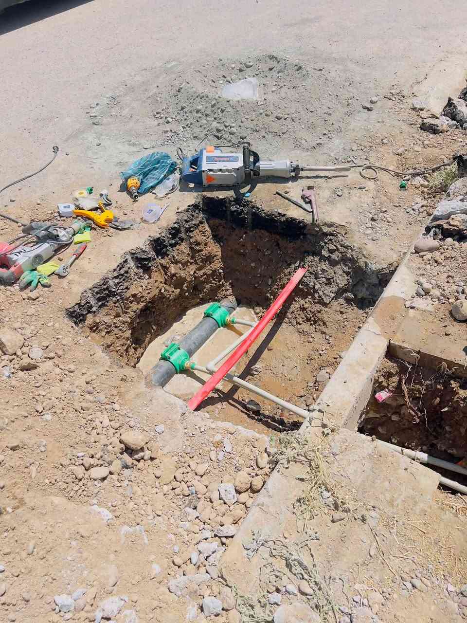 السلام عليكم يوجد كادر عمل لكافة الاشغال راح اذكر الشغل الي نشتغلو 

***********
رش جميع انواع المبيدات

سحب اشتراكات ماء

تصعيد مواد

صب ناعم + لاش

تنضيف بيوت 

تصفير بيوت 

تصفير تكعيب

تدخيل بلوك داخل البيت الخشب 

تصعيد بلوك فوك البيت

تصعيد رمل فوك البيت 

تصعيد حجر فوك البيت

تصعيد اسمنت فوك البيت 

فرش حجر بيوت

صب بيتونات 

صب صحيات 

تصفيط بلوك فوك الخريطه 

تدريز بيوت

تدريز تكعيبات 

تصليح مجاري

رش تكعيبات بلكامل 

رش بيوت بلكامل

تدخيل جص داخل البيت 

ناخذ قطعيه وهم نطلع بيوميه         ***********    والخاص مفتوح .. أسعار مناسبة
