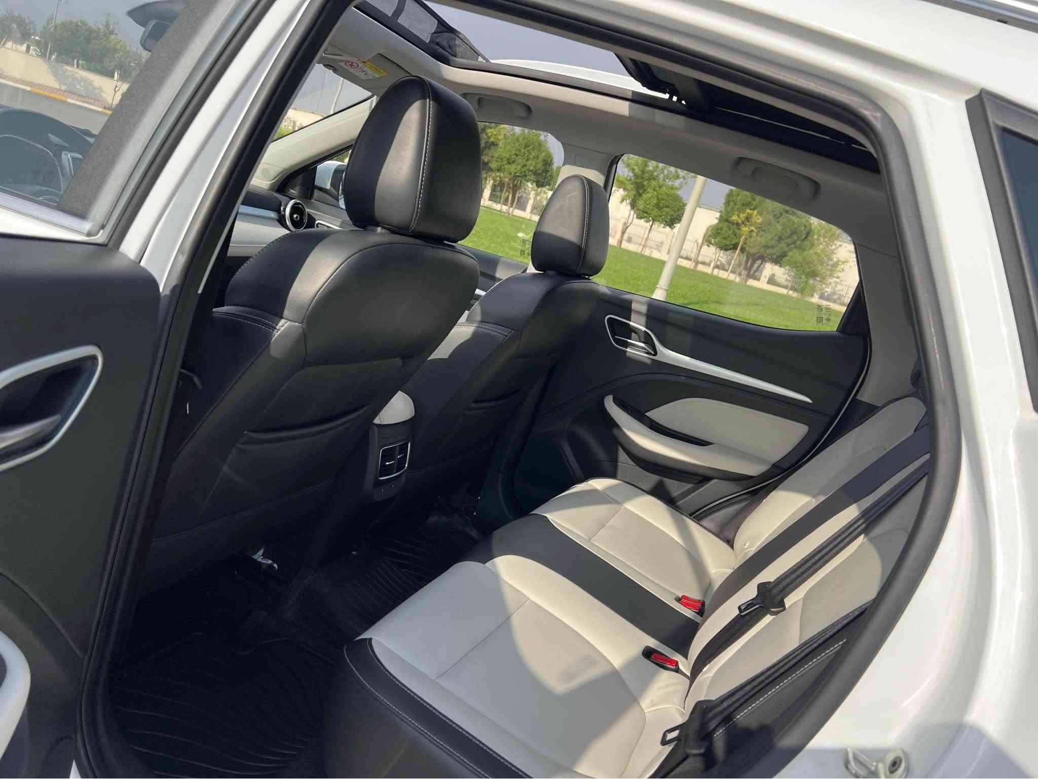 ام جي ZS • ٢٠٢٣ • فول مواصفات
