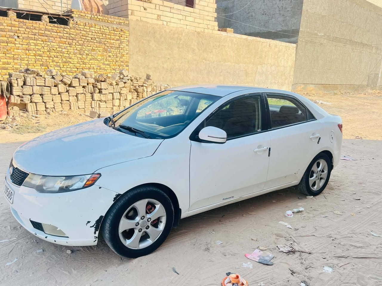 السلام عليكم للبيع سيراتو خليجي مديل 11
حادث جاملغ وبنيد بدون دواخل سياره جاهزه ونضيفه 

كير عادي 6 نمر بسمي مداور ثاني يوم مكان الحيدريه النجف 

*********** خوان رجائن اني مكلف بنشر هاذه رقم راعيهة 

وسعر 73 وبيهة مجال لشراي واني
