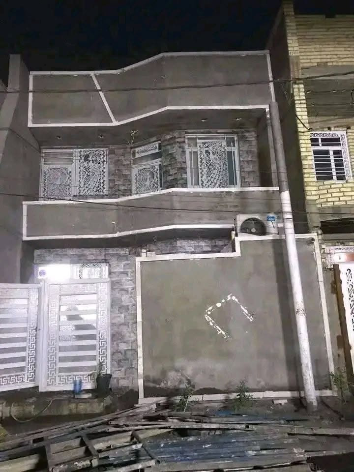 اسلام عليكم اني خلفة لبخ وسقل وتصفير وتطعيم وتقطيع وصبغ متفرغ شغل درجة اولئ الي عندة عمل خلي يراسلني او واتساب ***********
