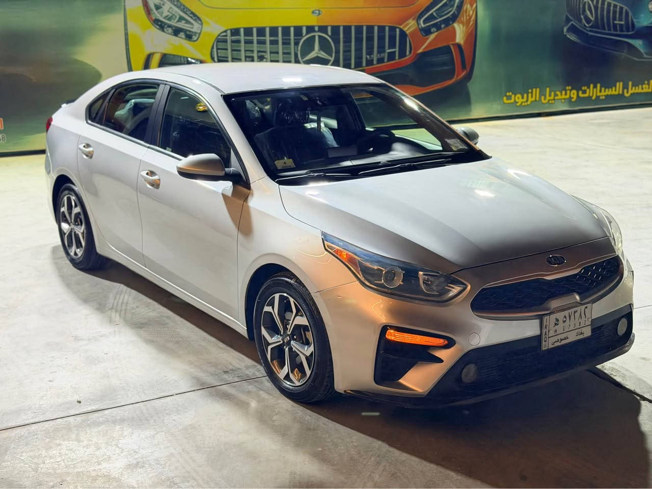 السلام عليكم 
للبيع فورتي موديل 2019 
-محرك 2000 دوش 
-تحكم مقود جهتين 
-كروس مثبت سرعه 
-ويل كروم وتخم تاير جديد
-شاشة كاربلي وكامره دواره 
-رادار امامي وحساس خلفي 
-ماشية (75mi) فقط 
-السياره مكفوله من الضربه والصبغ والتبديل والبارد كفاله عامة حته بارد مابيها تقرير امريكا سرقه دعامية خلفيه فقط . 
-مكانها بالنجف وسعرها 122 ورقه للاستفسار (***********) النجف, العراق

