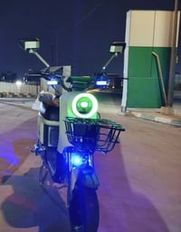 سرعة ٦٥ • ١٣٠٠ واط • ٦ بطاريات كرافين