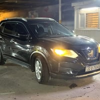 4 سلندر نيسان روگ ٢٠٢٠ رقم اربيل سيارة بدون صبغ  ٧٥٠٠٠كم ماشية  دبل اك...