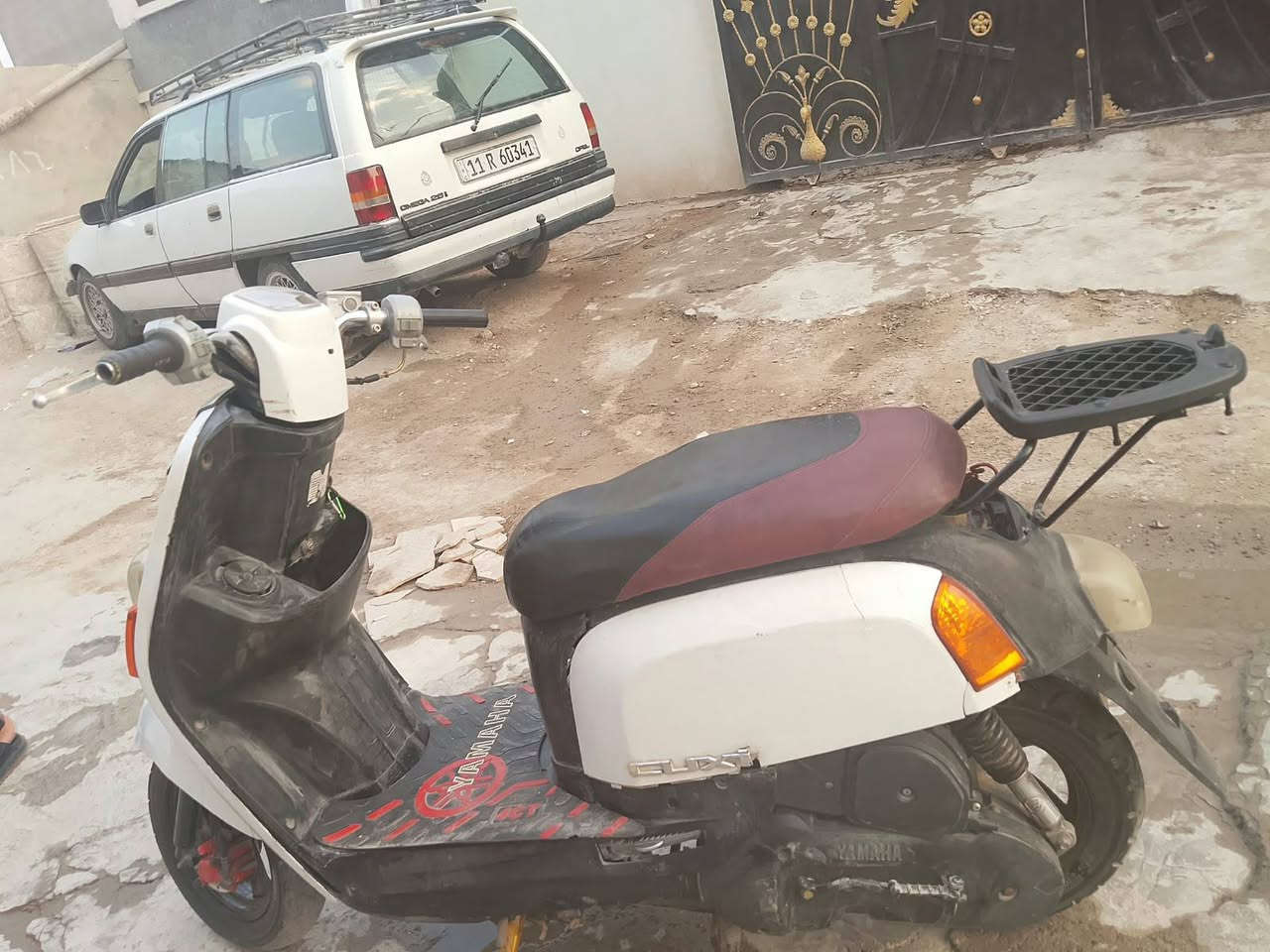سلام عليكم شباب دراجه بوليس كفرات اصلي كابريتر ناضيف وي
خبل مكينه ناعمه وتخبل
 كهربائيات كلهن شغالات ما عد لعداد يرادله ربط 

كفالا فقط سرقه
دراجه مستعجل على بيعتها 
سعرها 500الف وبيها مجال إذا انته شراي 
رقم *********** متواجد واساب 
متواجد ماسنجر هم ☺️💞
