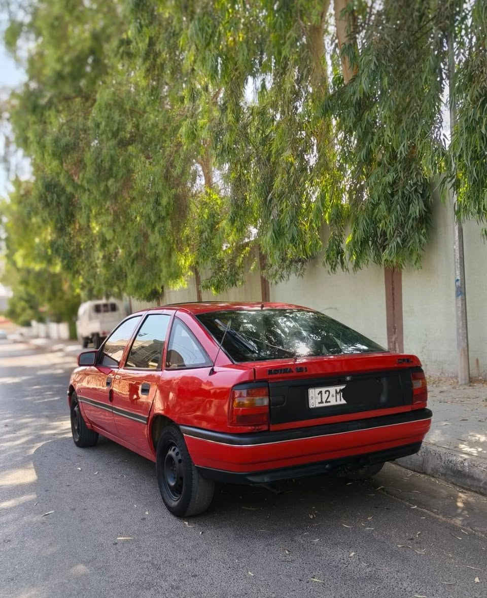 فكترا حجم 18
موديل 1991
كير مكينه شرط
صبغ دواير ودوسات
وسقف تطويز
السياره باسمنه
شرط تحويل
موصل حي الصديق
***********
السعر 35 $

