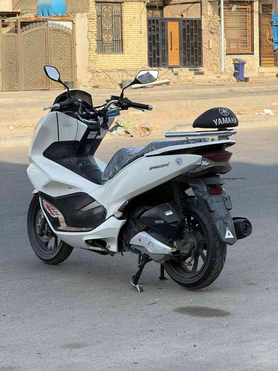 دراجة pcx للبيع دراجة بلادية وجديدة خير من الله كلة شغال سلف كهربائيات اشاير لايت كلة شغال تخم تايرات جدد دهن مكينة (150c)..  جيل الثالث حساس ستان حساس ازدحام جيب فيتر وفحص عنوان مدينة الصدر للاستفسار الاتصال ع رقم(***********).. ✌️😊
