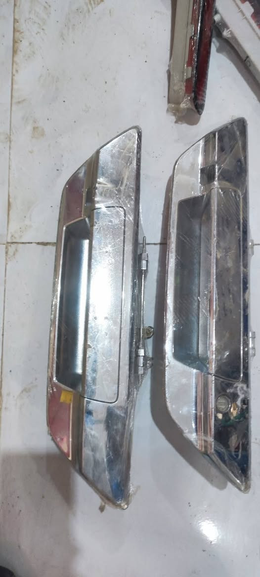 بگ لايت بيك اب فلونزا فور ويل موديل 17و18 گلوب + يدات باب بدي خلفي كاميرا وبدون كاميرا  + لد باب بدي خلفي يوجد توصيل ***********
