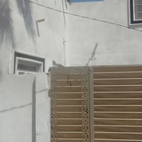 بيت • ١٠٠م • مشتمل