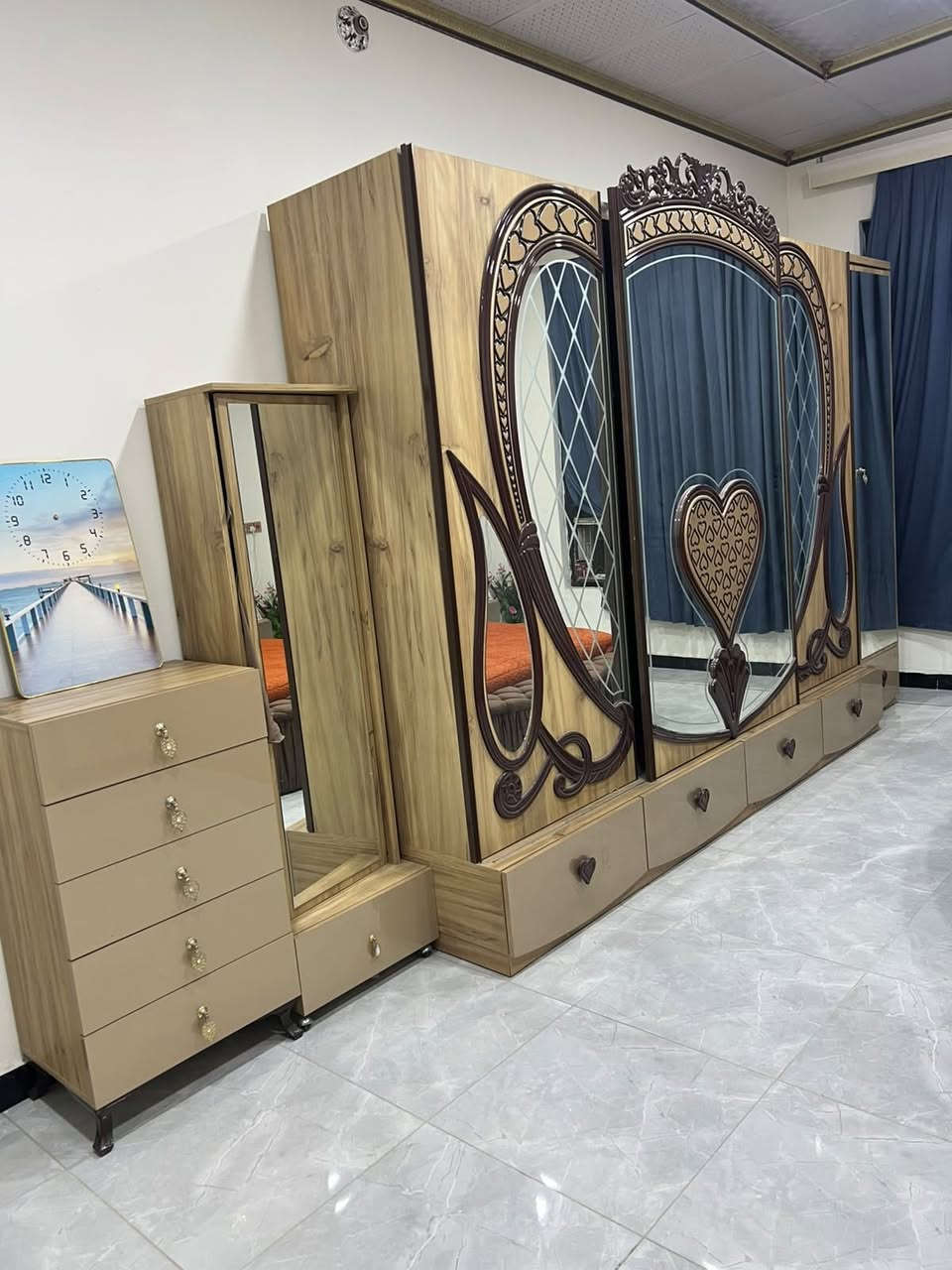 غرفة • للبيع • الهارونيه