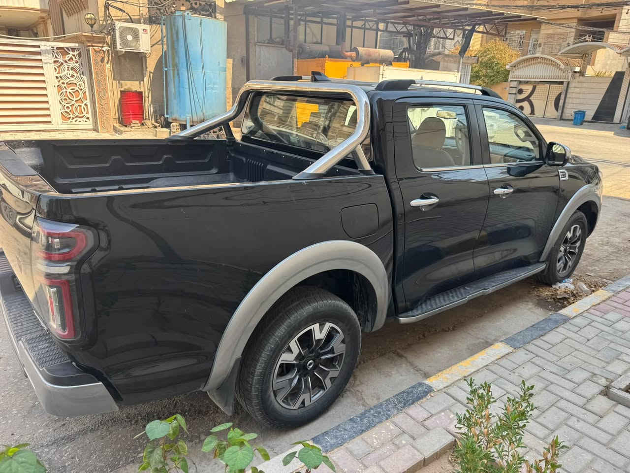 بيكم باور موديل 2024 فول مواصفات اعلى فئة (Luxury) بانزين

رقم بغداد دولي 🇮🇶

 المحرك بانزين✅

ماشية :  52الف كيلو متر KM

مواصفات السيارة :

محرك 4 سلندر 2000 تيربو (196) حصان  🐎 

كير اوتماتيك 8 نمر (ZF) الماني مع شفتات تبديل خلف الستيرن

فتحة سقف (سلايد روف)

درج لباب البدي بلادي

فور ويل دفع رباعي دبل اكسل

4 كامرات 360 درجة

بصمة عدد 2

تشغيل عن بعد 

تبريد قطعتين

نظام المحافظة على المسار 

نقطة عمياء

قيادة ذاتية 

مثبت سرعة تفاعلي بثلاث انظمة

نظام النزول من المنحدرات

3 وضعيات قيادة (ايكو - سبورت -نورمال)

مرايات كهربائية (شفط)

مراية داخلية تعتيم

مانع تصادم امامي

رادار

اوتو هولد 

سايد بيك كهربائي 

نظام تحكم بثقل الستيرن

حساسات امامية وخلفية

لد نهاري

لايت عدسات زينون عالي ناصي وبك لايت لد

تدفئة ستيرن 

تدفئة كشنات

كشنات جلد تحكم كهربائي 

شاحن لاسلكي 

منافذ شحن usp ومنفذ كهربائي 220V

شاشة كبيرة لمس تدعم ابل كار بلي واندرويد أوتو 

شاشة عدادات دجيتل 3 ثيمات مختلفة

السيارة حلوه ونظيفة كما عودناكم ماهو جديد 

العنوان كربلاء سيف سعد 📍

للاستفسار 
***********
***********

السعر 155 ورقه سعر بلاش
