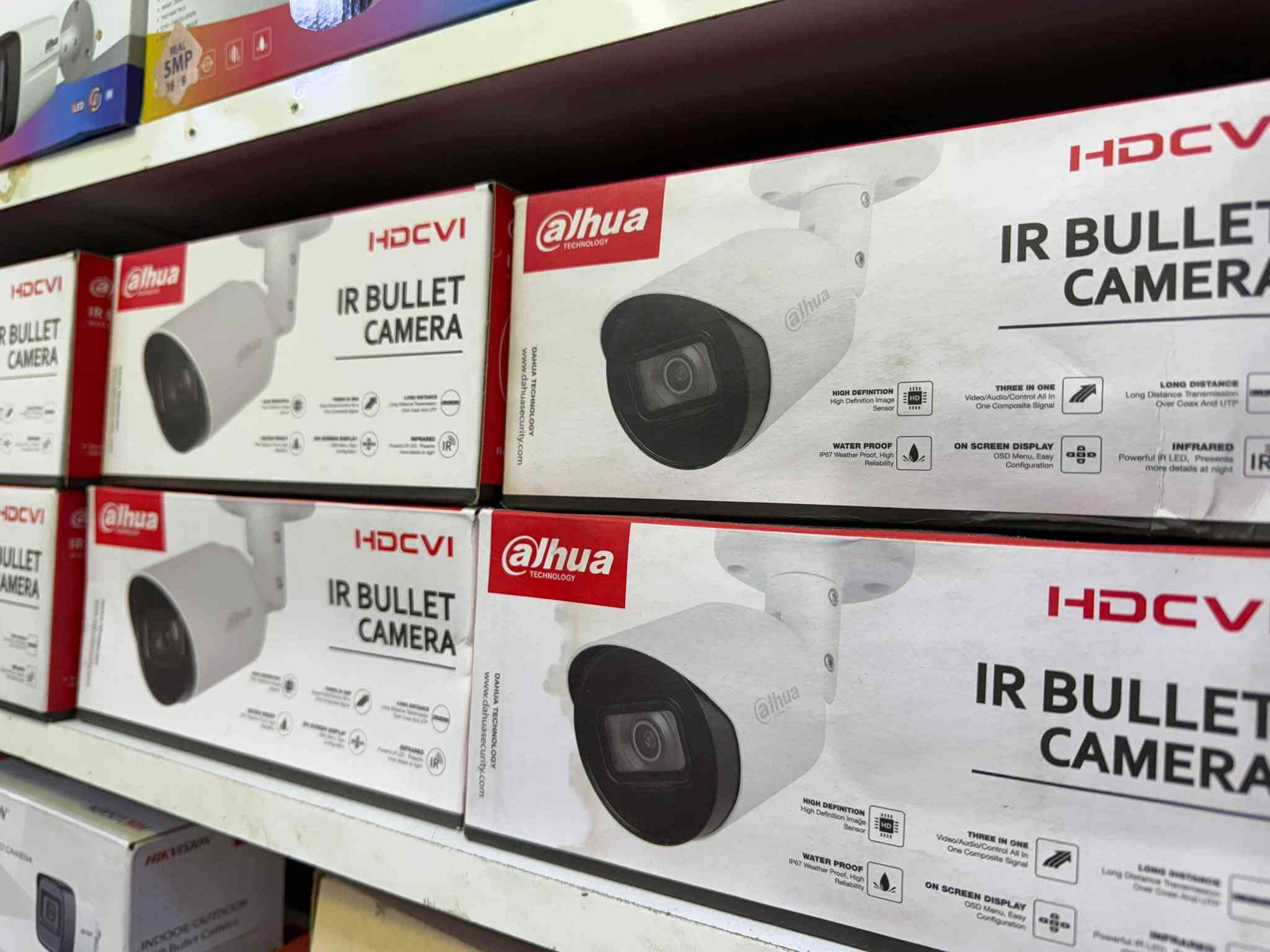 انواع مختلفه من كاميرات المراقبة الحديثه توصيل موجود ***********
