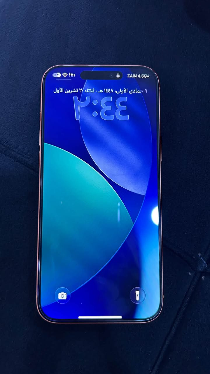 آيفون ١٧ برو ماكس • ٢٥٦ • بطارية ٩٤٪