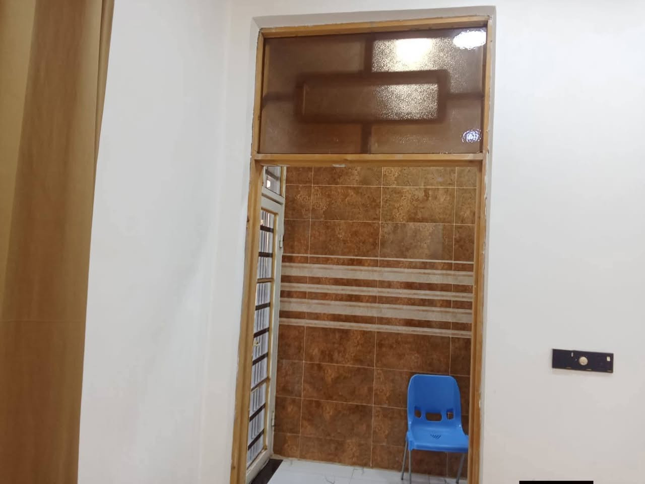 بيت للبيع الكوت البيضاء الكارضيه طابوك ركن على سده مقابل صالح الحلاقة العبودي مساحته 550 
***********
