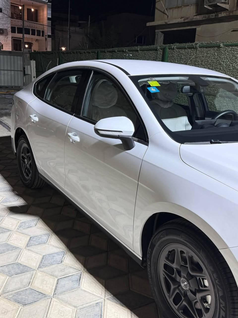 لبيع byd سيل 5 ماشيه8600 بيه بارد بل جاملغ موضح بل فديو. مكان  السياره المنصور السعر21 مليون ***********
