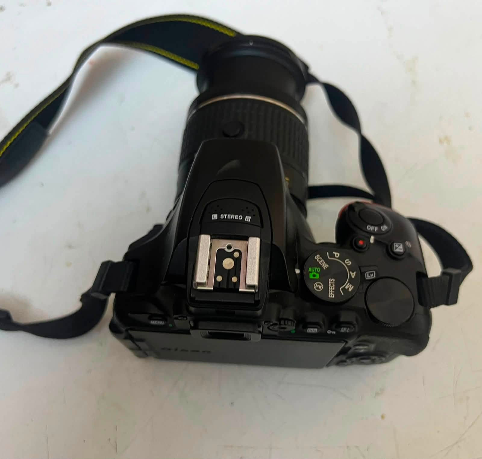 📸 كاميرا Nikon D5600 للبيع 📸
الموديل: Nikon D5600
 المميزات: تدعم نقل الصور فوراً للهاتف عبر Wi-Fi + Bluetooth.
 الشاشة: متحركة باللمس.
 النظافة: ممتازة جداً وبحالة قوية (الشاشة والنظام شغال تماماً)
📍 المكان: [بغداد]
📲 التواصل: عبر الرسائل أو الواتساب [***********]
