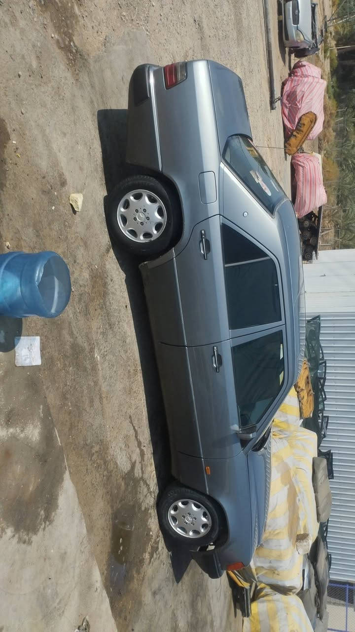 مرسيدس دب للبيع موديل 88 سنويه 30 تبريد شغال ثلج حداديه جديده كيرو مكينه خير من الله مكاني ناصريه قضاء النصر ***********
