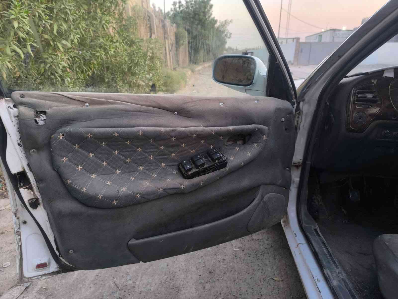 للبيع برنس فراشه موديل 97 رقم ديالى نكليزي مشروع وطني *********** سعر 22$ موبايل محرك وكير عادي مكفولات سيارة  لا ضربه ولا تبديل ولا خياس حداده امامي خلفي  جديده تخم تاير كهربائيات كلهه شغاله دواخل نضيفه مكاني بغداد موجود واتساب
