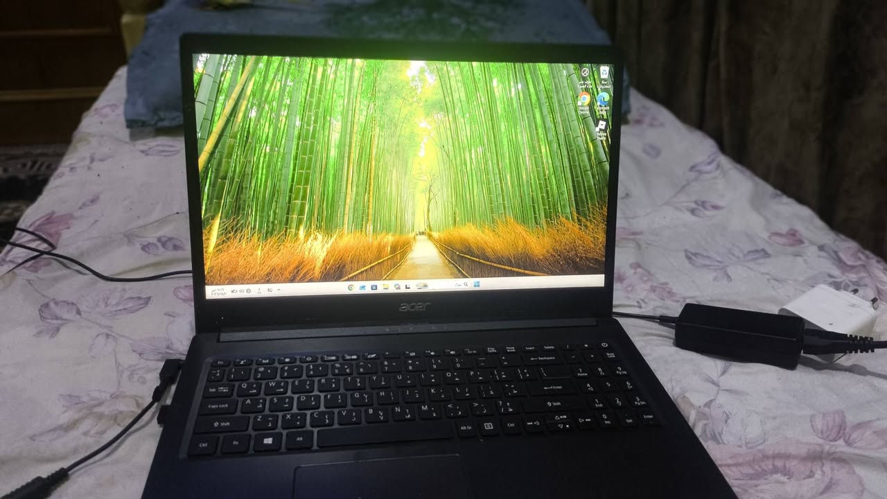 للبيع لابتوب Acer Aspire A315-34 بحالة ممتازة 💻
المواصفات الكاملة: مكاني بصره حيانيه رقم ***********
الماركة والموديل: Acer Aspire A315-34
المعالج: Intel Celeron N4020 ثنائي النواة 1.10GHz
الرام: 4GB DDR4 قابل للترقية لحد 8GB
كرت الشاشة: Intel UHD Graphics 600 مدمج 512MB
نظام التشغيل: Windows 11 Pro 64-bit إصدار 23H2 مفعل
الشاشة: 15.6 بوصة HD LED مضاد للتوهج
التخزين: هارد SSD سريع
الكيبورد: كامل عربي + انكليزي + ارقام يمين
المنافذ: USB 3.0, USB 2.0, HDMI, مدخل سماعة, قارئ كارت
البطارية: تدوم 4-5 ساعات استخدام خفيف
الوزن: خفيف 1.8 كيلو سهل الحمل. سعر 150 وبي مجال
