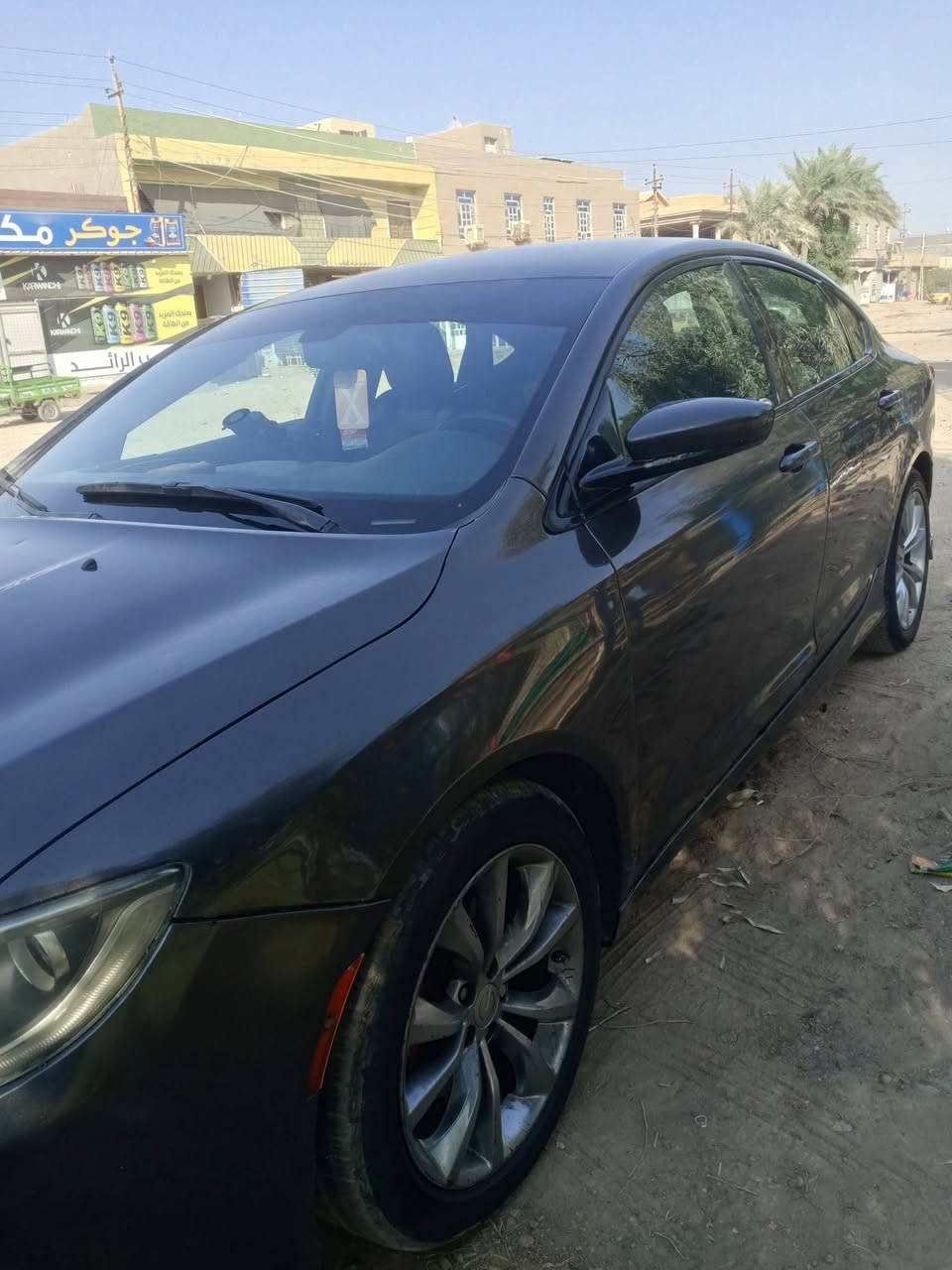 سلام عليكم شباب للبيع c200 موديل 16 اربعه سلندر سياره بيها 3قطع صبغ بدون ضرر سعرها 85او بيها مجال بصيط موبايل ***********
