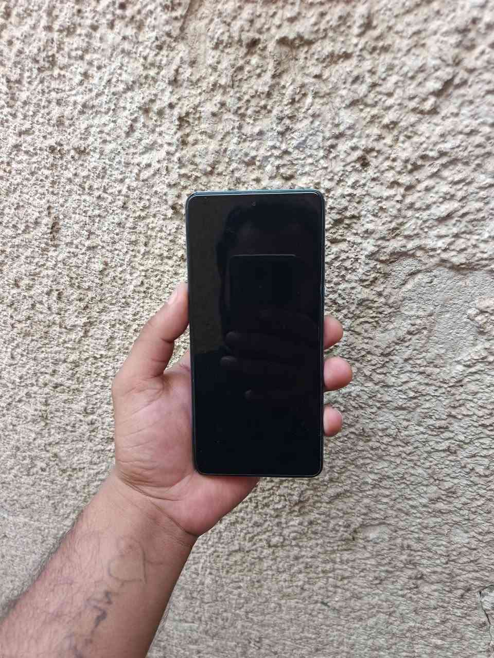 سلام عليكم جهاز تكنو كامو ٢٠ برو 
تجي تفحص اتصال إنترنت كلشي جهاز كلش حلو ذاكرة ٢٥٦ غراضه كارتون وشاحنه سعر ١٧٠ وبي مجال حك الجية تصال أو واتساب ***********
