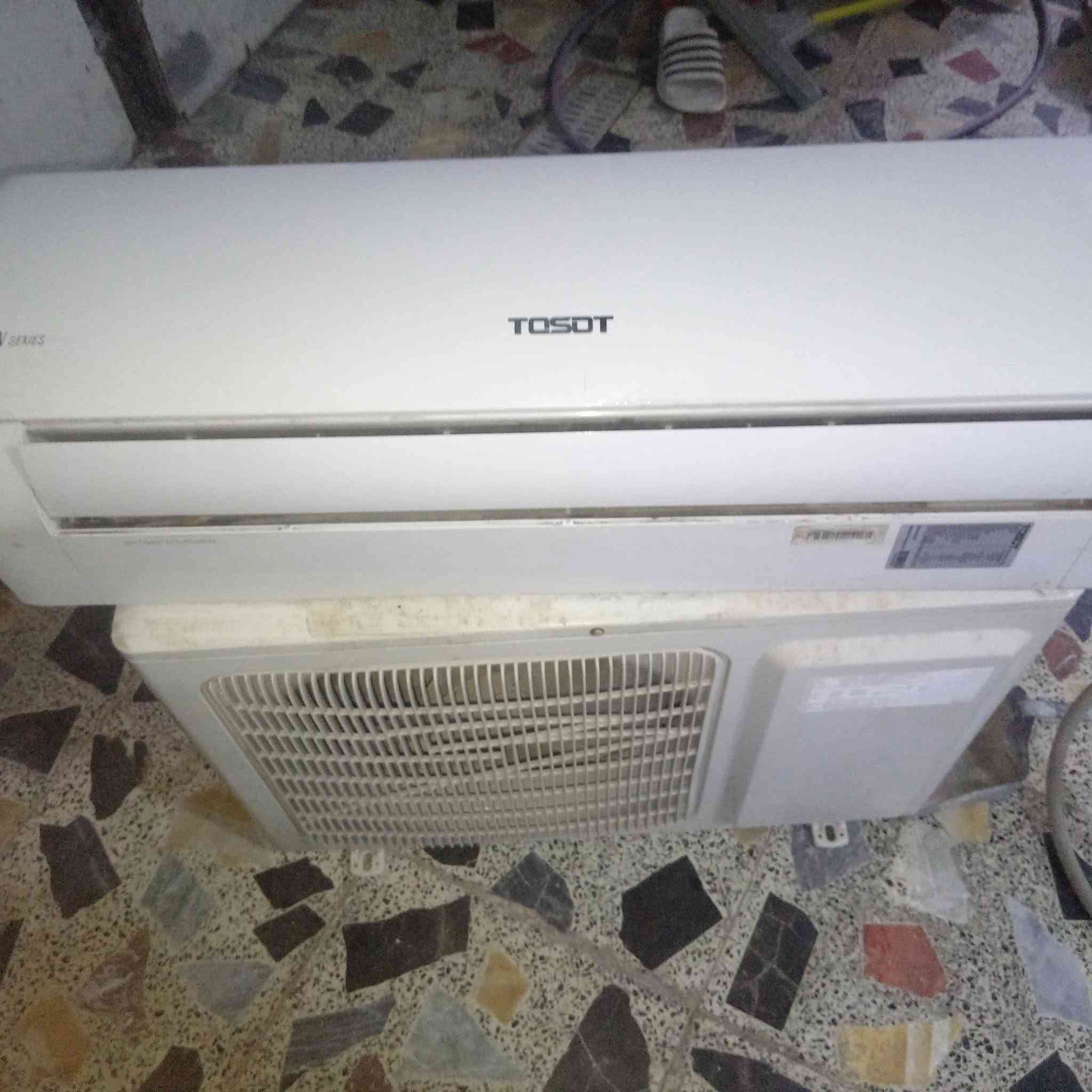 سلام عليكم مرخصت اخوي الغالي سبلت واحده طن نضافته 95بل100ابيعه غاز مقفول سعر ٢٠٠ الف بي مجال حك الجيه بغداد مدينت الصدر ***********
