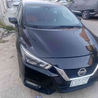 نيسان فيرسا ٢٠٢١ مواصفات sv  ماشية ٦٦٠٠٠ميل  بيهة بنيد وجاملغ يمنى عكس...