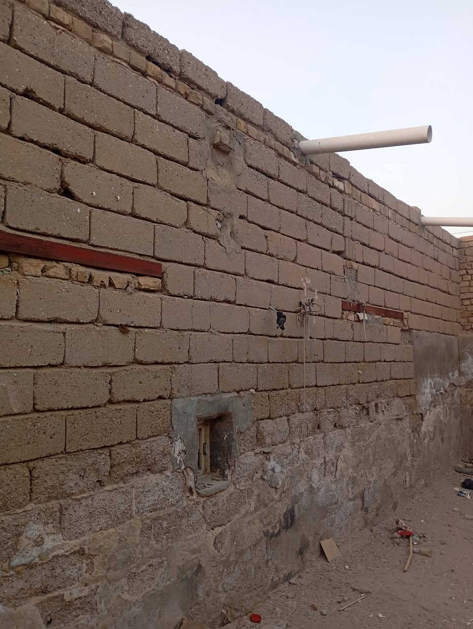 بيت زراعي للبيع المساحه 120 م في حي الزهراء شارع سيد جبار السعر 12 مليون وبي مجال رقم 
جوال ***********0  
***********
