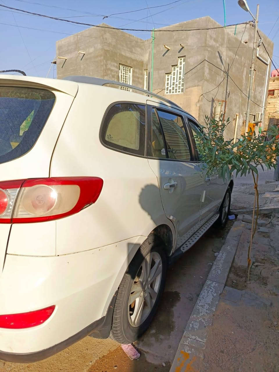 سنتافي
2011
6 سلندر
بانزين
خليجيه
ماشيه 300
7 راكب
3 قطع تبريد
تخم تيارات
بصمه
مرايات شفط
حداده جديده
مصابيح زنون اماميه
كامره خلفيه
فتحه سقف
سعر 135 
لمعرفه مواصفات أكثر تواصل واتساب
***********
