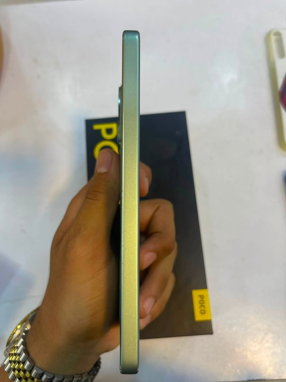 سلام عليكم 
بوكو x7 pro 
256 
‏كامل غراضه
8 +8 
١٢٠ فريم
كربلاء حي الوفاء
*********** 
واتساب
***********خط
