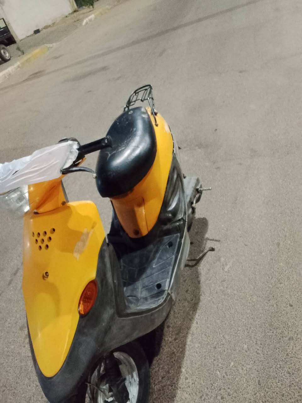 سلام عليكم دراجه بيجي فحل صفر جاج  مكينه شراط نعومه كهربايات  كلهي شغاله بس سلف عوزه شخاطه قفل جنطه قفل ستيران رقم *********** سعر 250 وبيه مجال مكان رميثه
