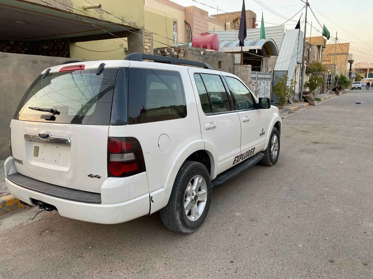 السلام عليكم
فورت اكسبلور مديل 8 محرك كير جاهزات تبريد باتري جديد دينو تخم تاير سياره مكفواله 

السياره مال مزاد  بسمي المعامله مالتهه بدون رقم كمرك مالتهه 18 ورقه ورقم ع دوله مجرد رسوم 

السعر 70 

اللستفسار اكثر ‭***********‬
