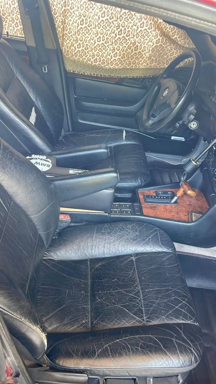 سلام عليكم للبيع فقط 57$
BMW520أصل وارد الماني 

م 1992
رقم السياره بغداد حديث

نوع المحرك مسكر عدل 6V

محرك وكير 525

تخم تاير جديد 

صدر امامي خلفي جديد 

داخل جلد اسود ملكي مطعم صاج

دبل جكمجه 

دبل ايرباك كهربيات كلى شغاله 

جام كهرباء 

صبغ جماليه فقط 

بدون خياس ولاضرر

للتواصل اتصال او وتساب ملاحضه تبريد يحتاج تبديل كمبريسر فقط باقي كلى شغال  

***********
