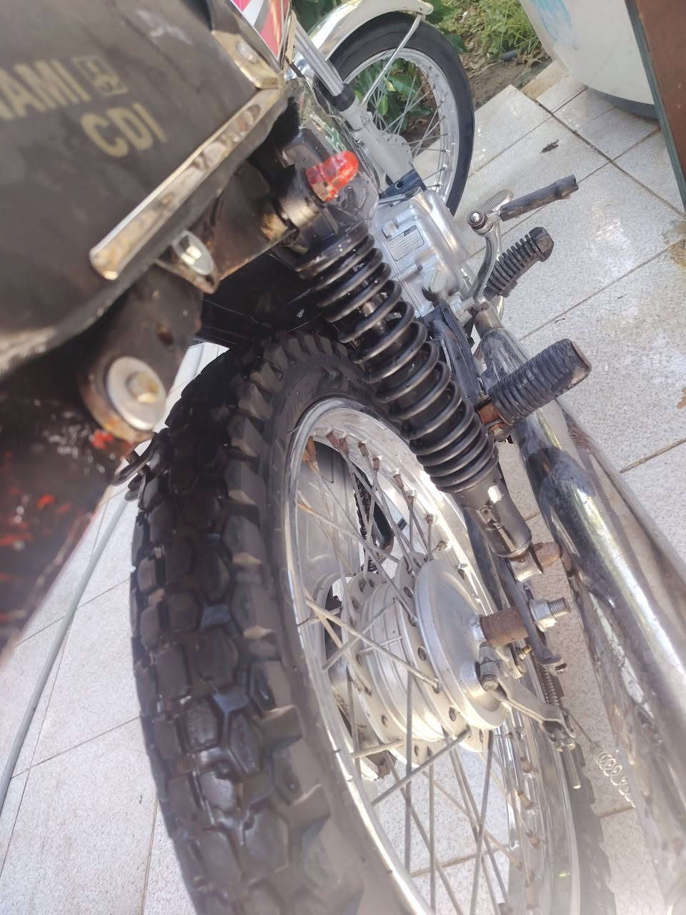 سلام عليكم نجيكم بجديد دراجه نضيفه كلش ونضف من صوره كامله من كلشي وغراضها كلهن اصلي وجدد محرك كارتون يشلع شلع ترايك منا لمكسيك   نامه شلامجه   ٢١ مبدل بيهه بس ولفات   السعر 475 وبيها لحلوين مجال حك جيه  مكاني حي صناعي ناصريه رقمي  للاستفسار اتصل هاذه رقمي***********مارد عتاليق شراي انتصل واتساب او عهاتف
