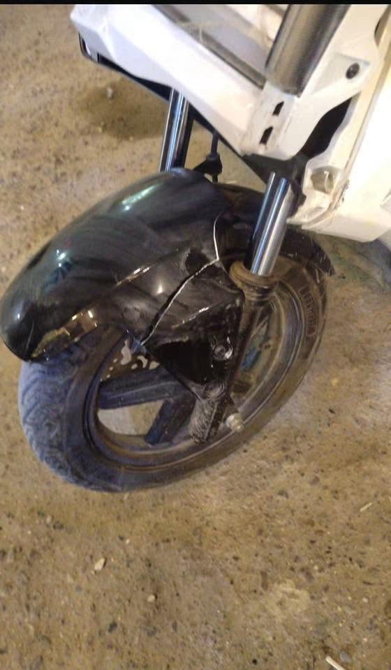 دراجه ليو ماكس  نضيفه بس بطاريه عطلانه هاذ حادثه سعر خاص ع هاذ رقم *********** تصال فقط
