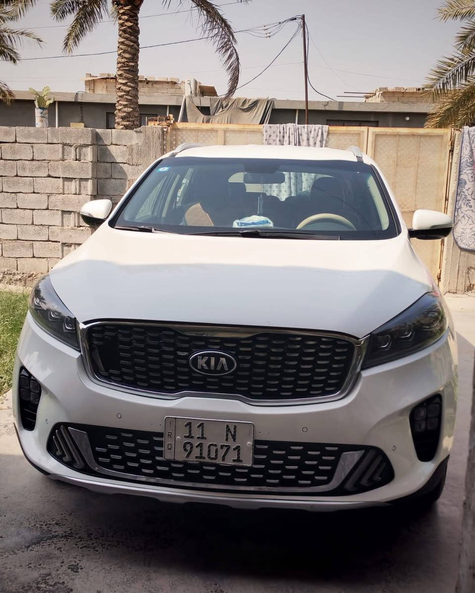 السلام عليكم كيا سورنتو 
موديل ٢٠٢٠
ماشيه ١٢٠اللف
كير محرك مكفول 
6V
مبدل دعاميه 
وبيه تقريبن اربع اصابع بارد بل جنطه
سياره بصمه
رقم بغداد بسمي
مكاني بغداد تقاطع نهروان
سعر ٢٢٥وبيه مجال
***********
